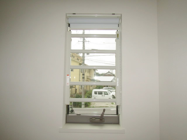 西尾市 窓の面格子（室内） 取付工事 【窓リフォーム】防犯対策